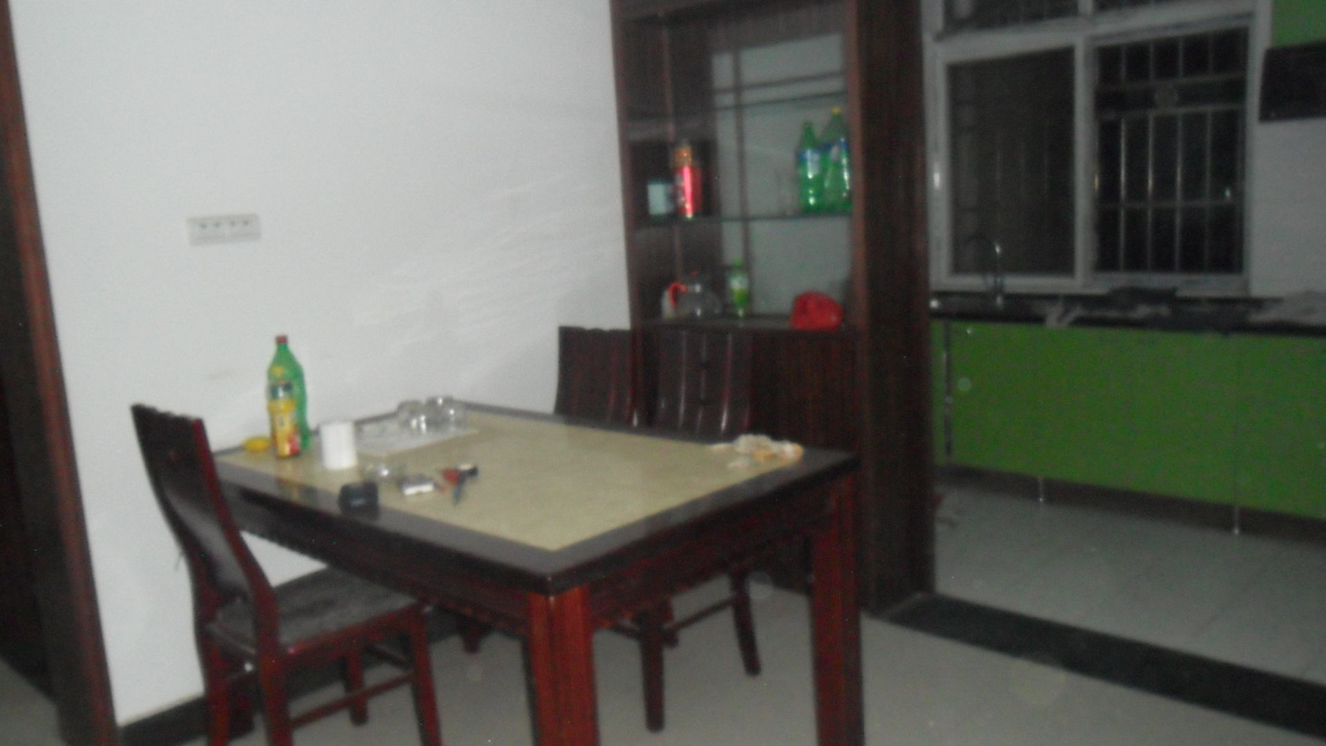 孝感東城區(qū)大會集精裝修3室2廳1衛(wèi)誠意賣