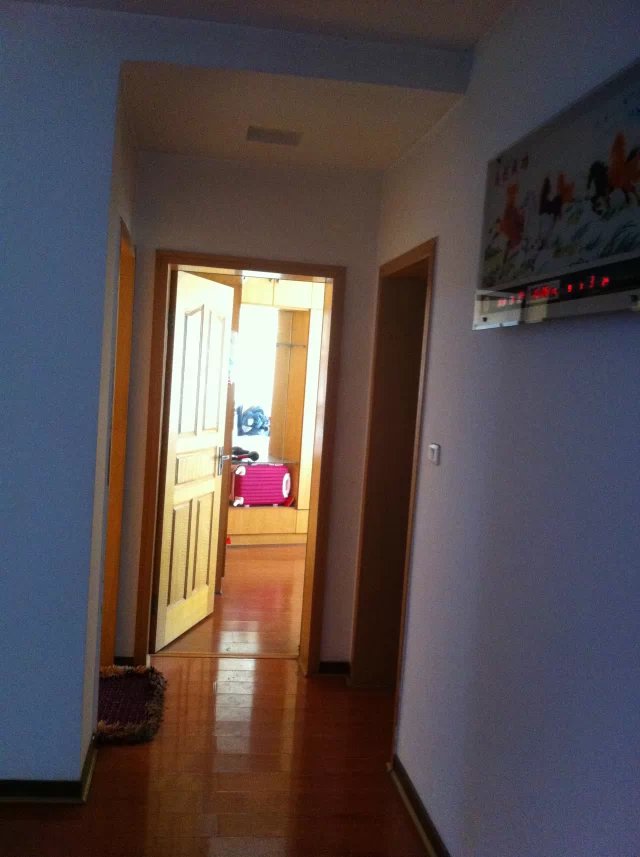 長征路民生嘉園精裝修家具齊全拎包入住