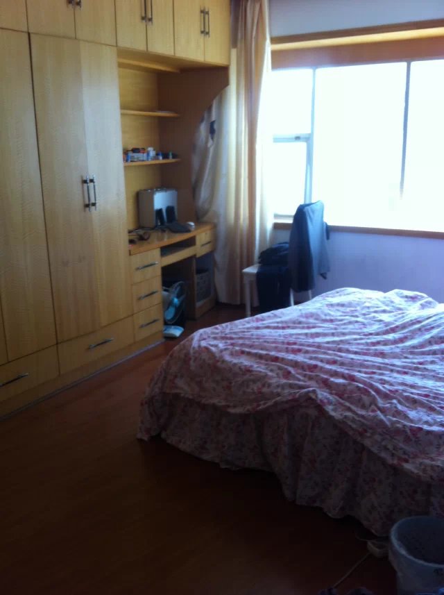 長征路民生嘉園精裝修家具齊全拎包入住