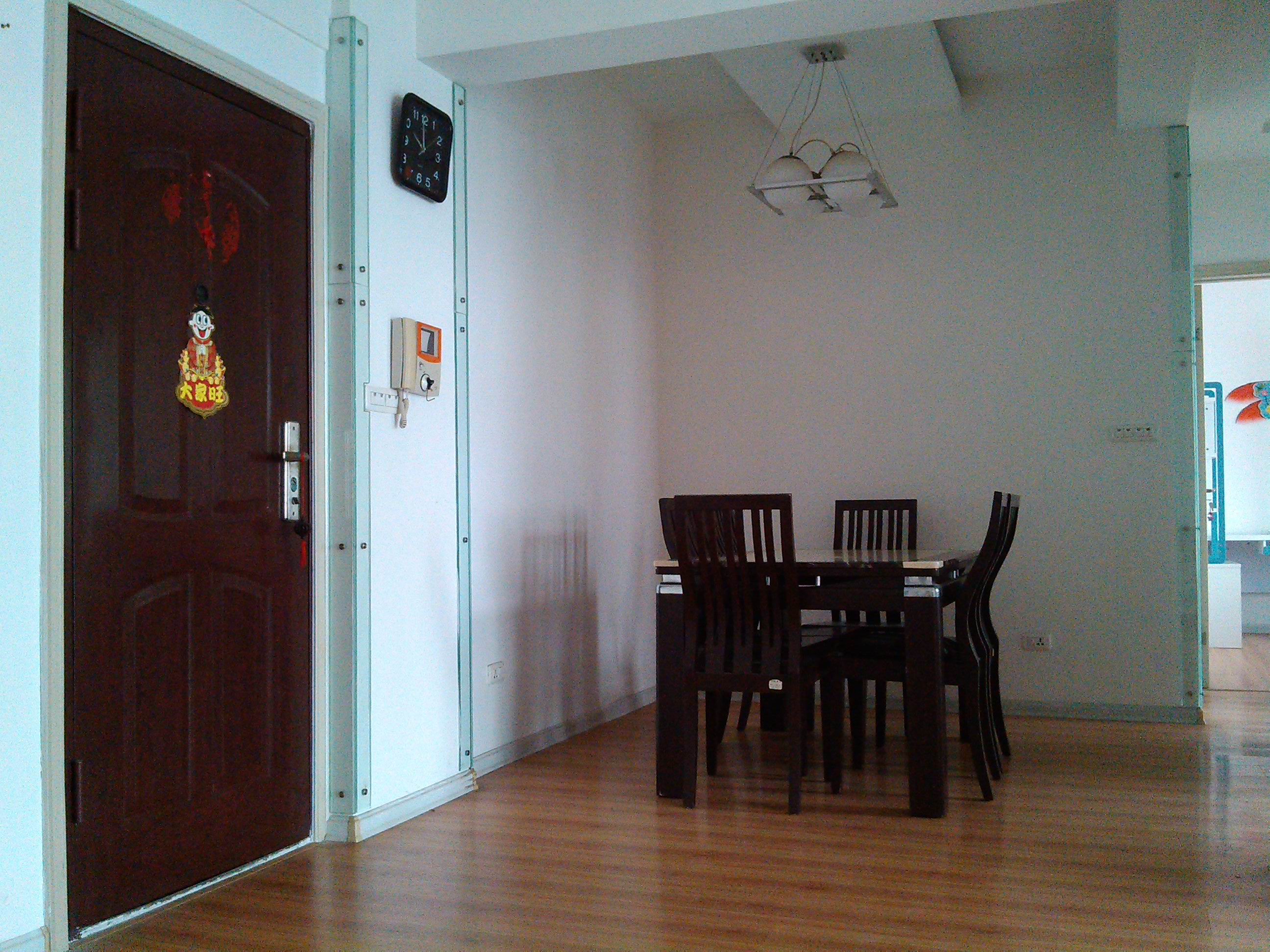 文昌中學對面宇濟文化廣場精裝2室2廳1衛(wèi)全套家電家俱一應(yīng)俱全