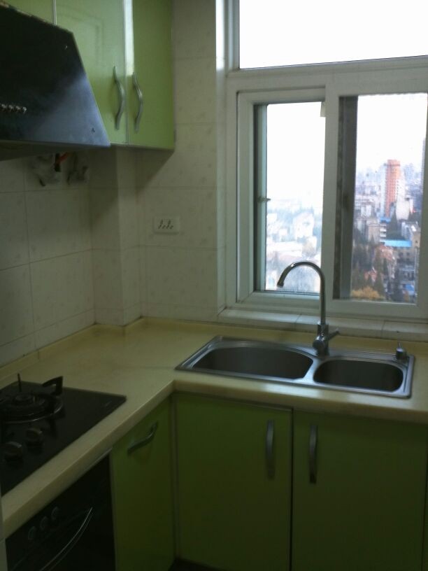 文昌中學對面宇濟文化廣場精裝2室2廳1衛(wèi)全套家電家俱一應(yīng)俱全