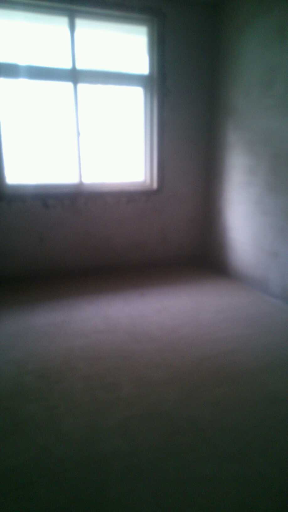 B820急售東城區(qū)【乾坤名城】2樓兩證滿(mǎn)五