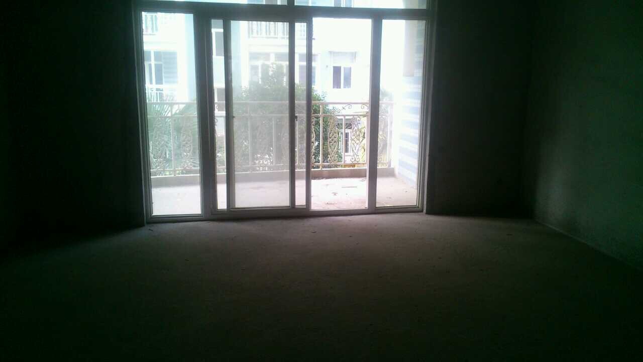 B820急售東城區(qū)【乾坤名城】2樓兩證滿(mǎn)五