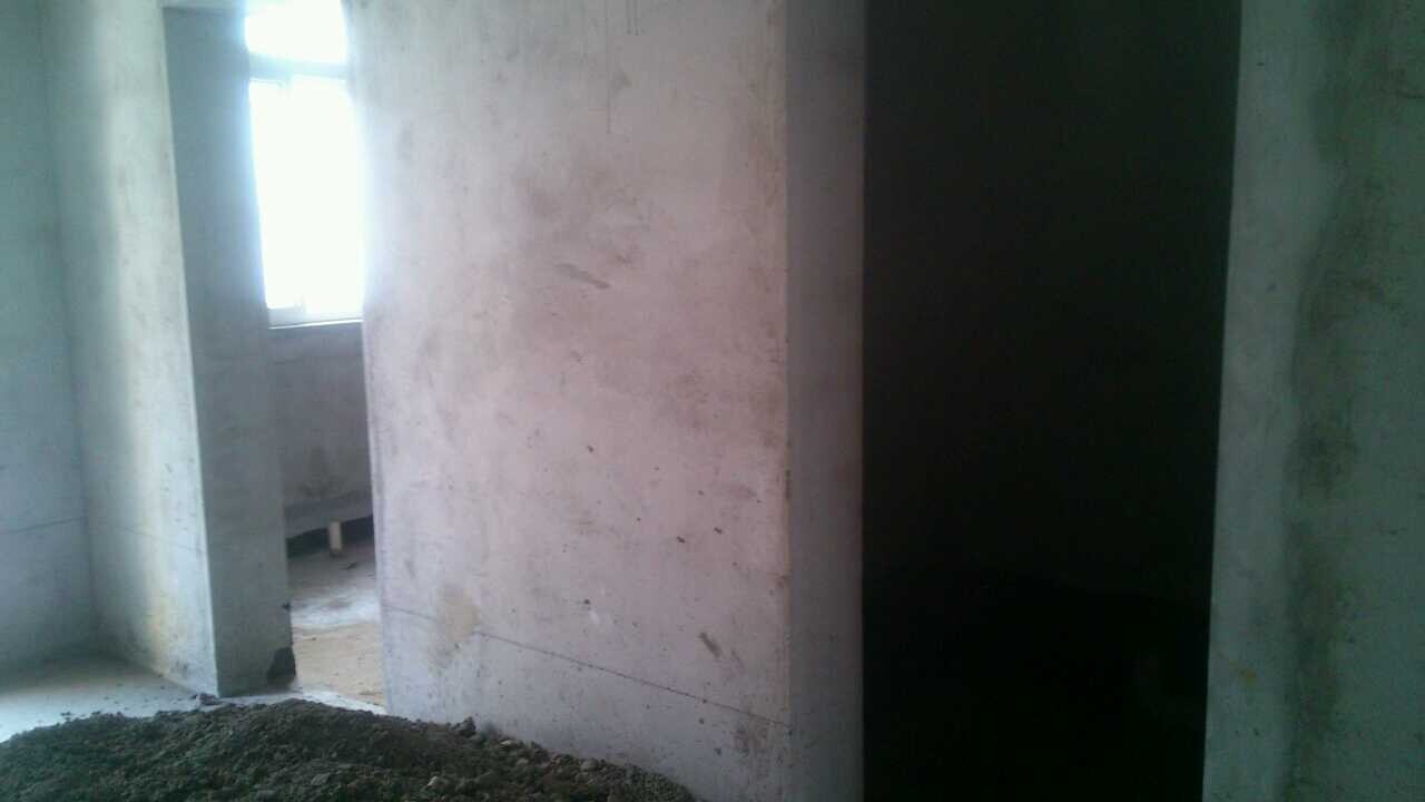 B820急售東城區(qū)【乾坤名城】2樓兩證滿(mǎn)五