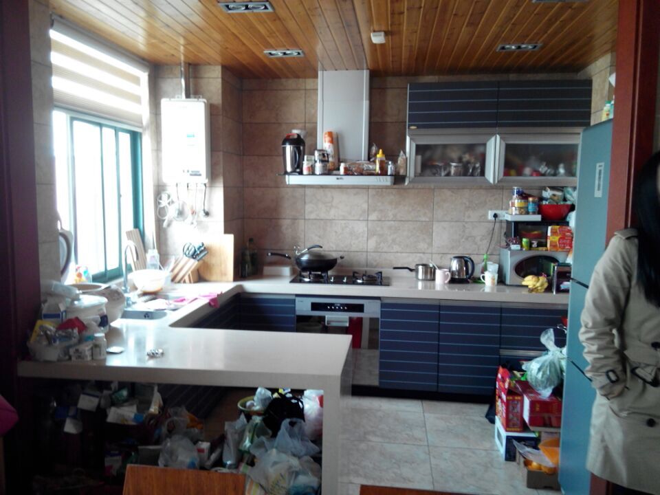 A1642交通路【全洲國(guó)際商城】精裝16樓126平米