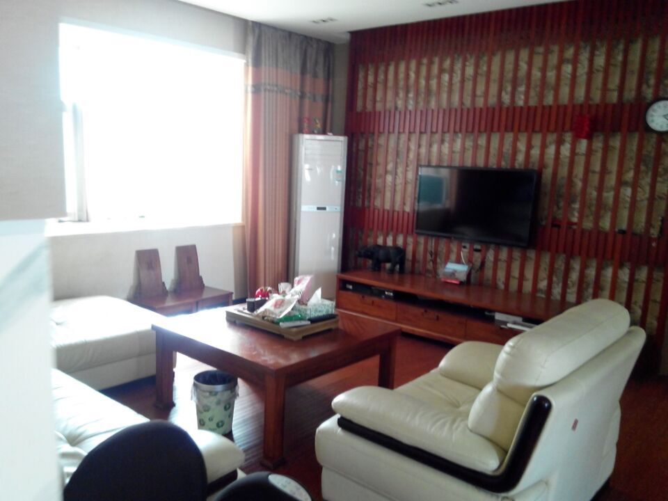 A1642交通路【全洲國(guó)際商城】精裝16樓126平米