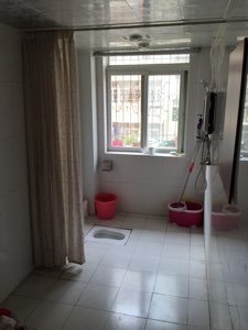 A1803長征路【同升小區(qū)】3樓127平米另送22平米的車庫