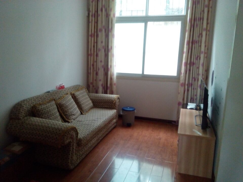 B1762文化路金鯉潭二室2/5精裝部分家具家電61平米26萬