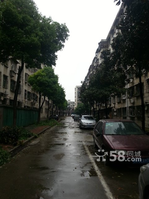 A1841【宇濟(jì)城中城】136平米48萬(wàn)兩證滿(mǎn)五