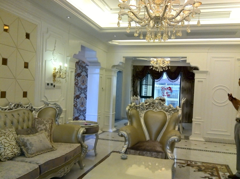 C90【乾坤豪府】228平米豪裝修拎包入住帶車(chē)位