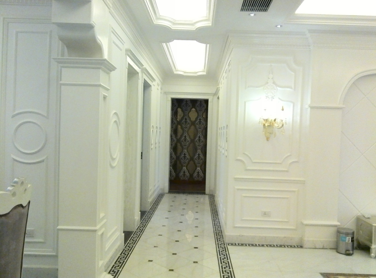 C90【乾坤豪府】228平米豪裝修拎包入住帶車(chē)位