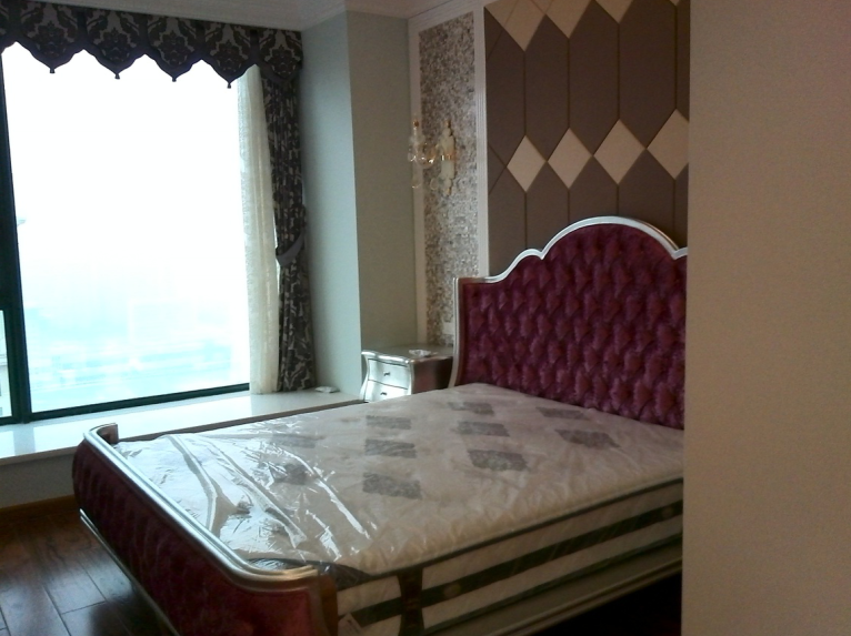 C90【乾坤豪府】228平米豪裝修拎包入住帶車(chē)位