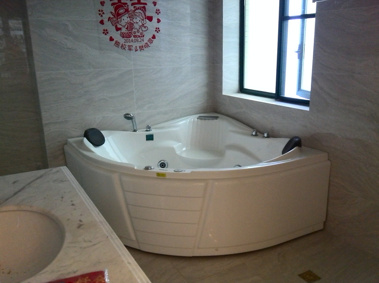 C90【乾坤豪府】228平米豪裝修拎包入住帶車(chē)位