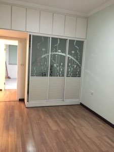 A1809憩园小区三室二厅二卫4/6精装两证满五