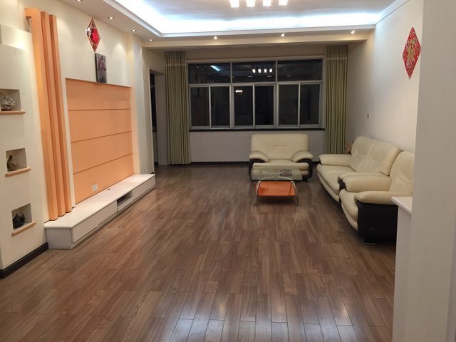 A1809憩园小区三室二厅二卫4/6精装两证满五