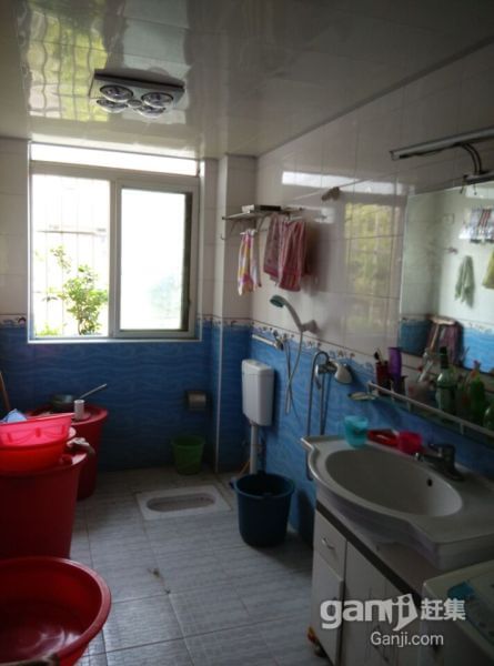 A1875黃陂東路【宏達(dá)花園】2樓137平米兩證滿(mǎn)五