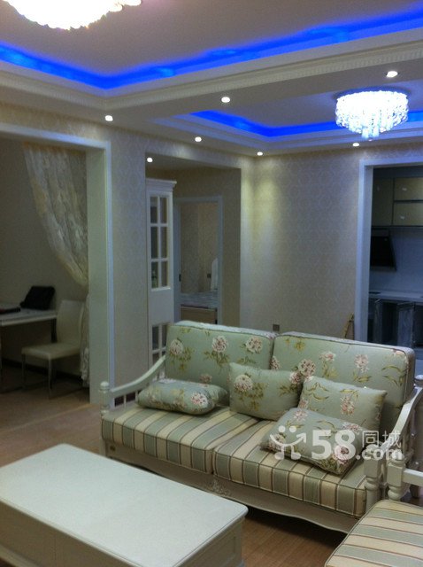 銅雀臺(tái)豪裝景觀房