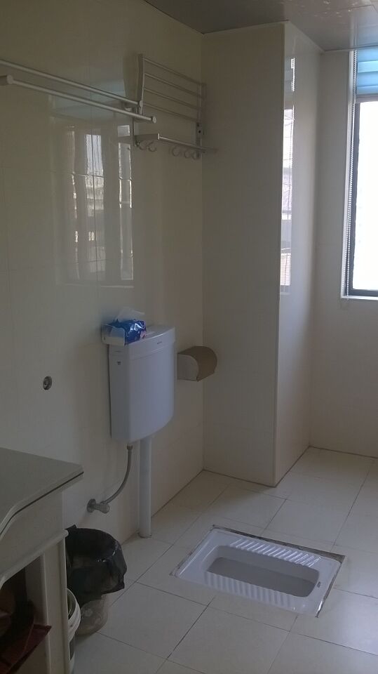 孝感光榮路全洲國(guó)際G18棟401，小中高讀書方便