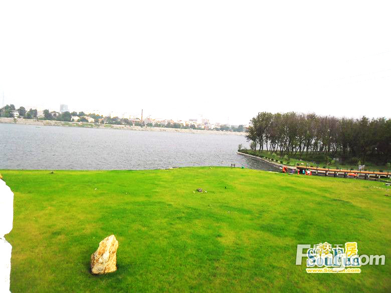 博士灣（4室2廳2衛(wèi)，小區(qū)前觀萬(wàn)畝天然河流臨澴水河，后攬千畝深林公園）