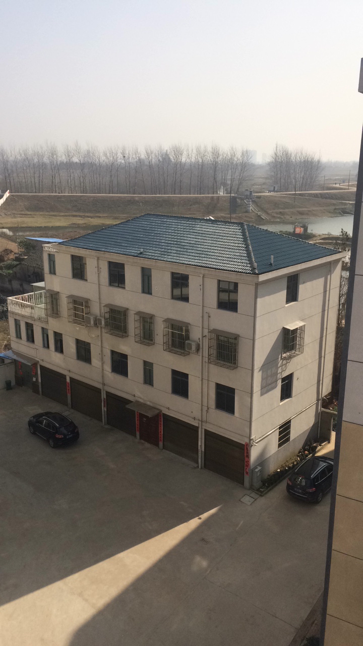 孝感市华兴小区113.5平米房屋，个人转手出售， 售13.6万！