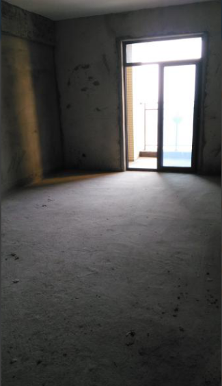 星河天街毛坯房80平米38万出售