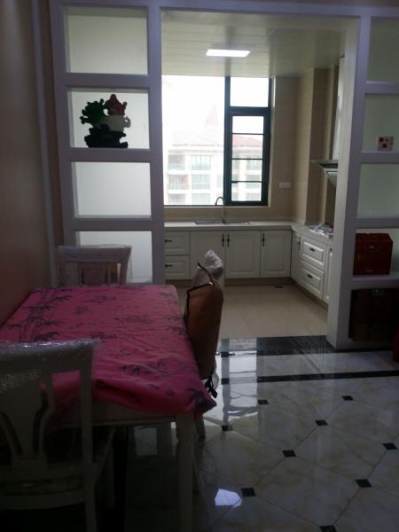 豪裝修歐式風(fēng)格沒住過人包括一車位