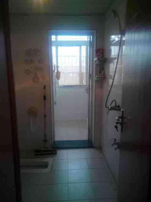 鐵軍花園精裝修房屋急售，