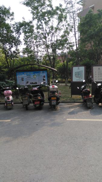 中建國(guó)際花園精裝房低于成本價(jià)急售!!