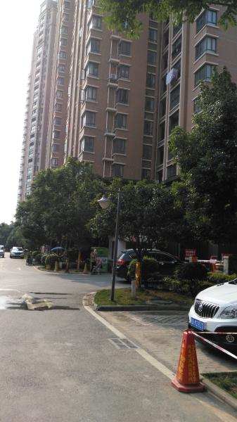 中建國(guó)際花園精裝房低于成本價(jià)急售!!