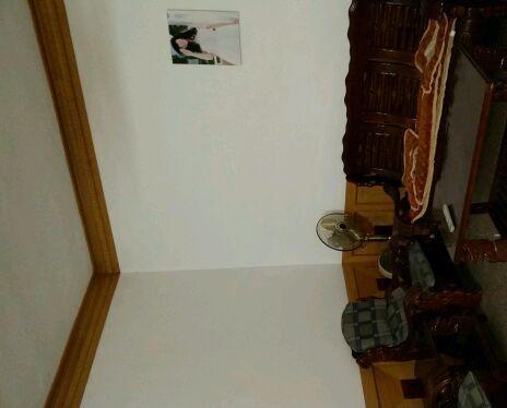 通風(fēng)向陽(yáng)、三樓、提包入任、家電齊全(個(gè)人)