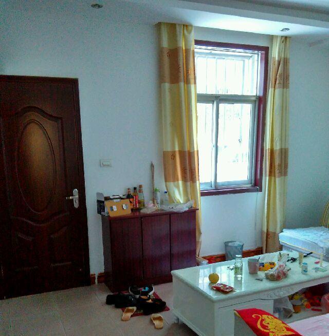 惠民小区3室1厅1卫