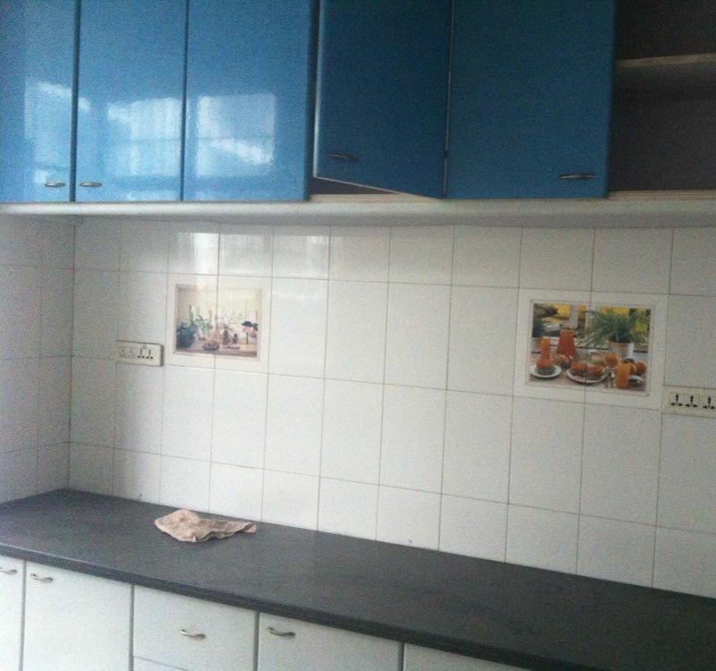 长征路保险大楼公司宿舍3室2厅1卫