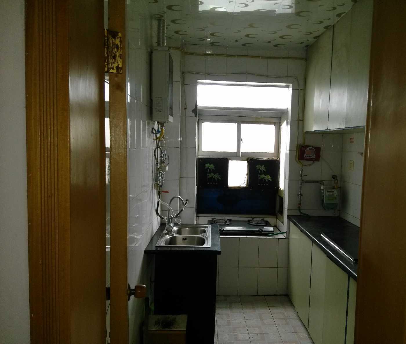 孝南交通中路單位3室3廳130平米精裝修年付(個人)