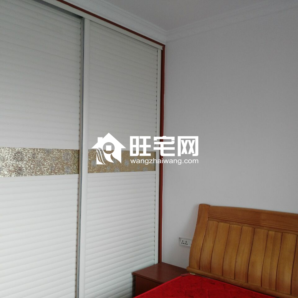 銅雀臺(tái)宜居小區(qū),精裝兩居室,周圍配套齊全,城際鐵路就在家門口