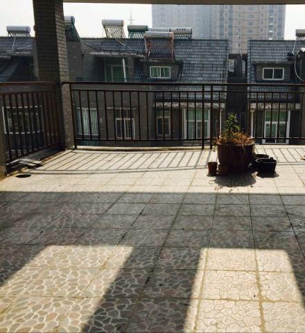 孝南乾坤陽(yáng)光3室2廳1衛(wèi)125平米