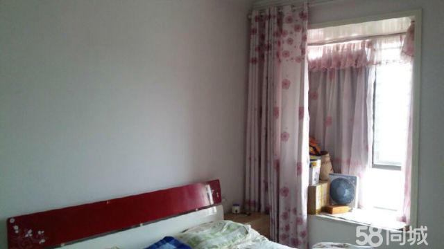 出售:孝南福星城105㎡精裝房，帶家具電器，65萬(wàn)