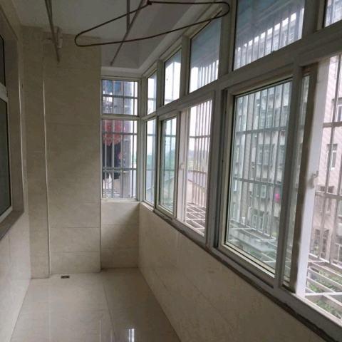 孝南同升小區(qū)3室2廳1衛(wèi)1200元(個人)