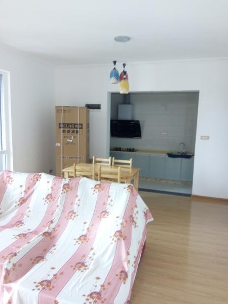 孝南灣流匯4室1廳125平米精裝修(個人)