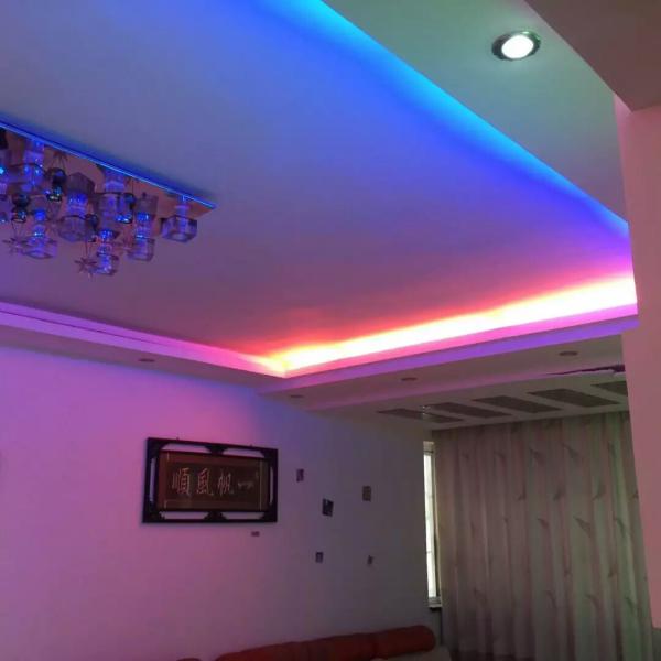 孝南保麗廣場(chǎng)旁邊4樓3室精裝低價(jià)急租?。? src=