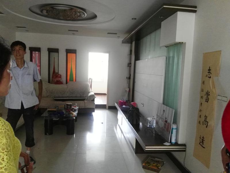 孝柴好房急售，南北通透，户型佳，刚需 选。