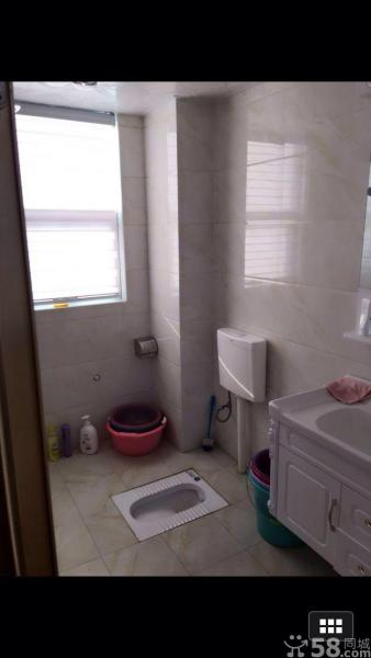 全身心漫步在一片陽光之中，閑適氛圍隨意流露