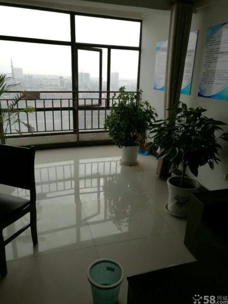 宇辉星城3室2厅2卫