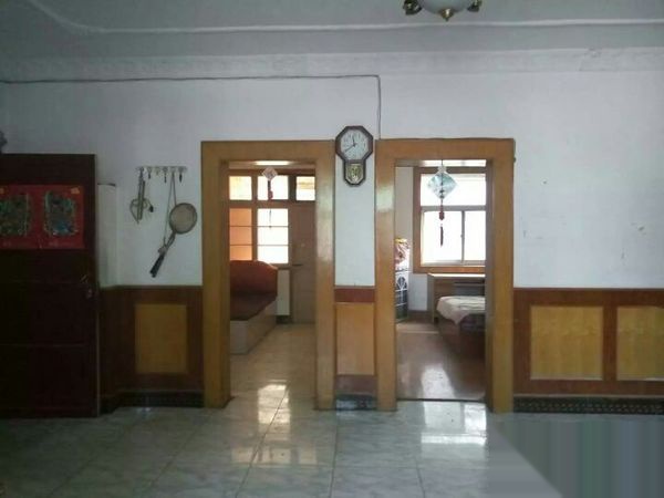 中醫(yī)院旁大東門(mén)對(duì)面槐蔭小區(qū)整套出租