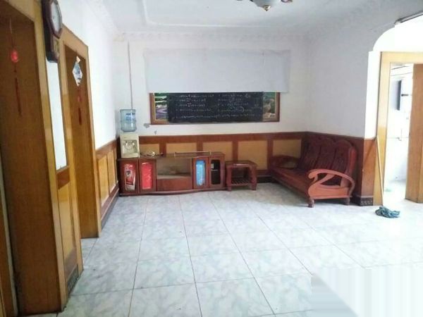 中醫(yī)院旁大東門(mén)對(duì)面槐蔭小區(qū)整套出租