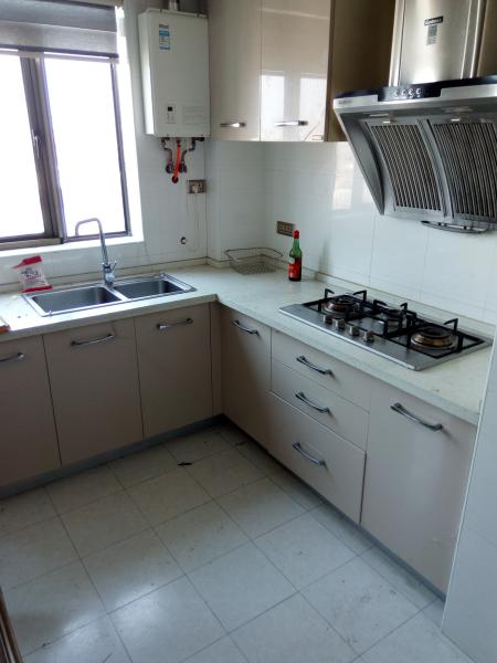 保麗國際廣場(chǎng)2室1廳1衛(wèi)全新精裝出租(個(gè)人)