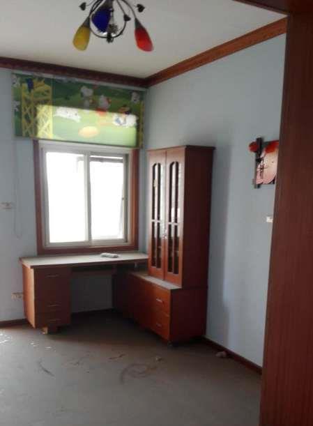 ————香澳路步行街W區(qū)2室住房低價租！————