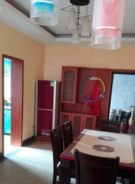 ————香澳路步行街W區(qū)2室住房低價租！————