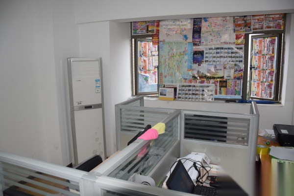 ---保利廣場附近精裝3室2廳住房出租家電齊全！----