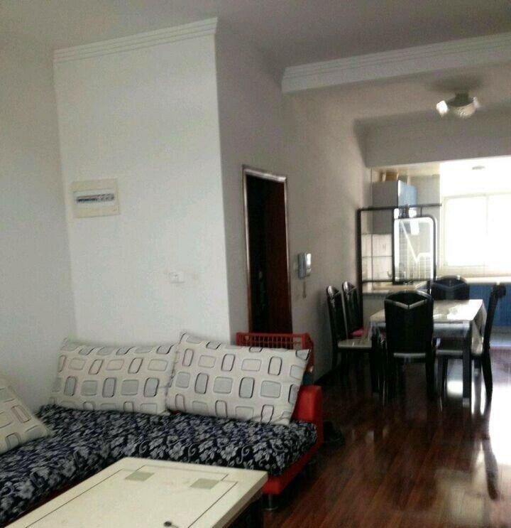 ---孝南乾坤陽光2室2廳95平米精裝修年付---