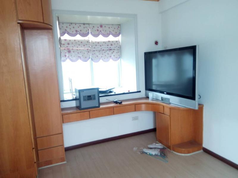 --乾坤陽(yáng)光3室2廳2衛(wèi)2000元--